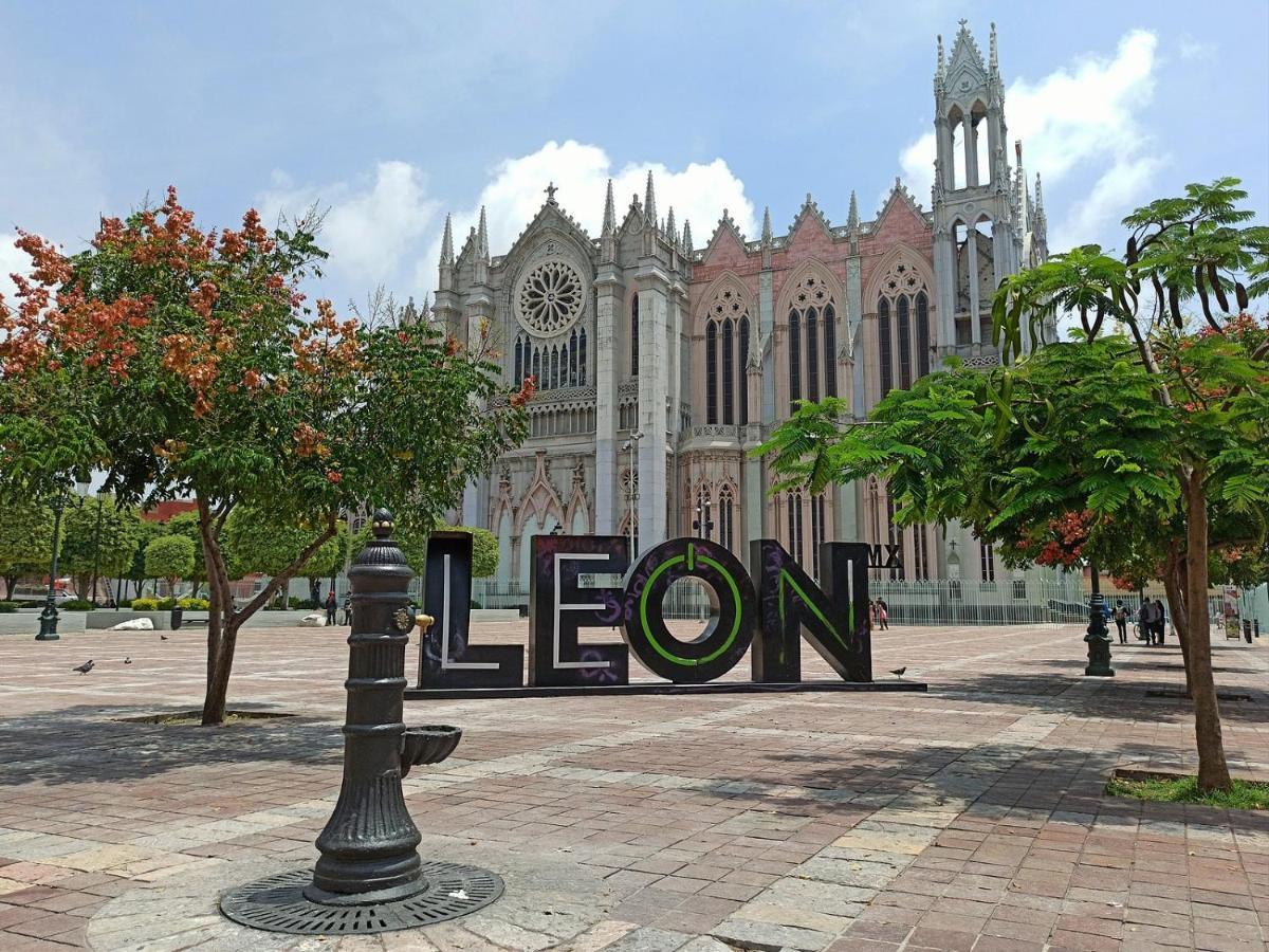 Hotel Tia Flora León Exterior foto